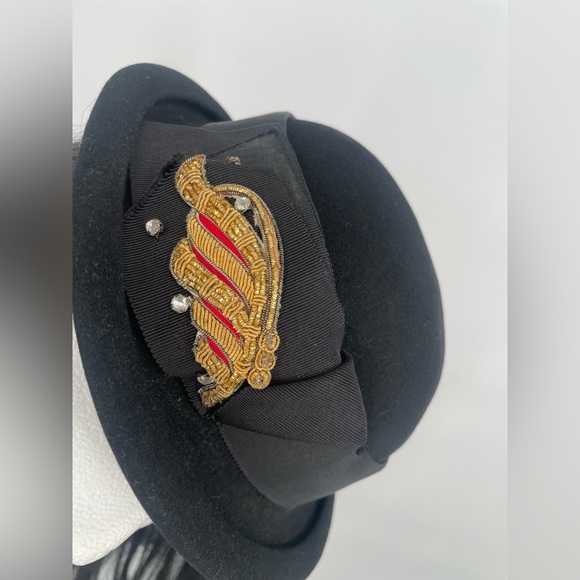 Vintage MCM Black Fur Felt Bowler Hat With Gold Appliqué & Rhinestones - Picture 5 of 14